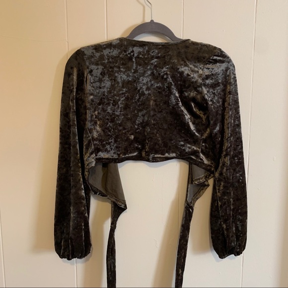 LF front tie velvet crop! - Picture 8 of 8